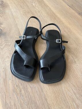 Vagabond Women's Black Leather Toe-Loop Slingback Sandals Size 6